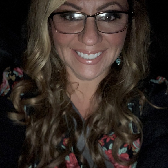 Meet your Posher, Patty - Picture 1 of 3